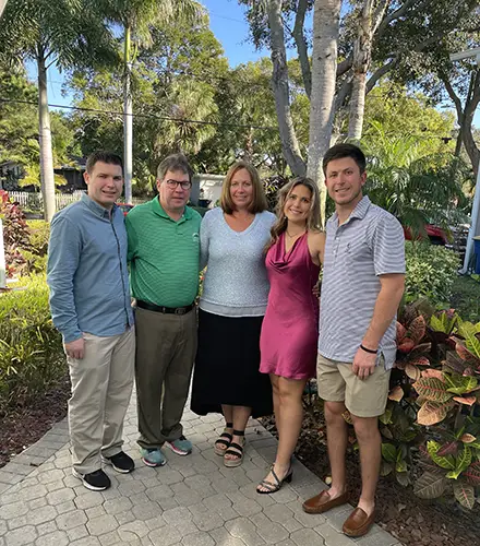 Vacationing with her husband, Frank, and kids Stephen, Austin and Morgan